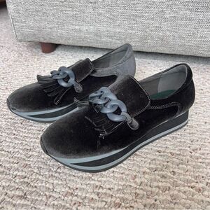 Coconuts by Matisse Bess Platform Loafers in Charcoal Velvet